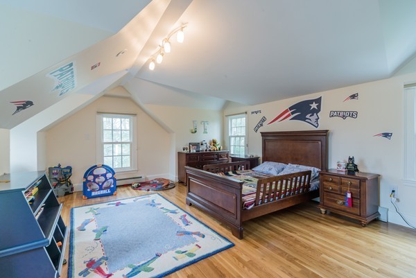 41 Old Orchard Road Newton, MA 02467 - Photo 11 of 17