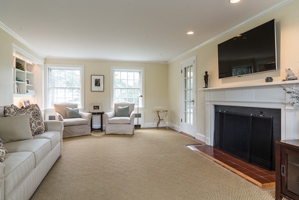 41 Old Orchard Road Newton, MA 02467 - Photo 7 of 17