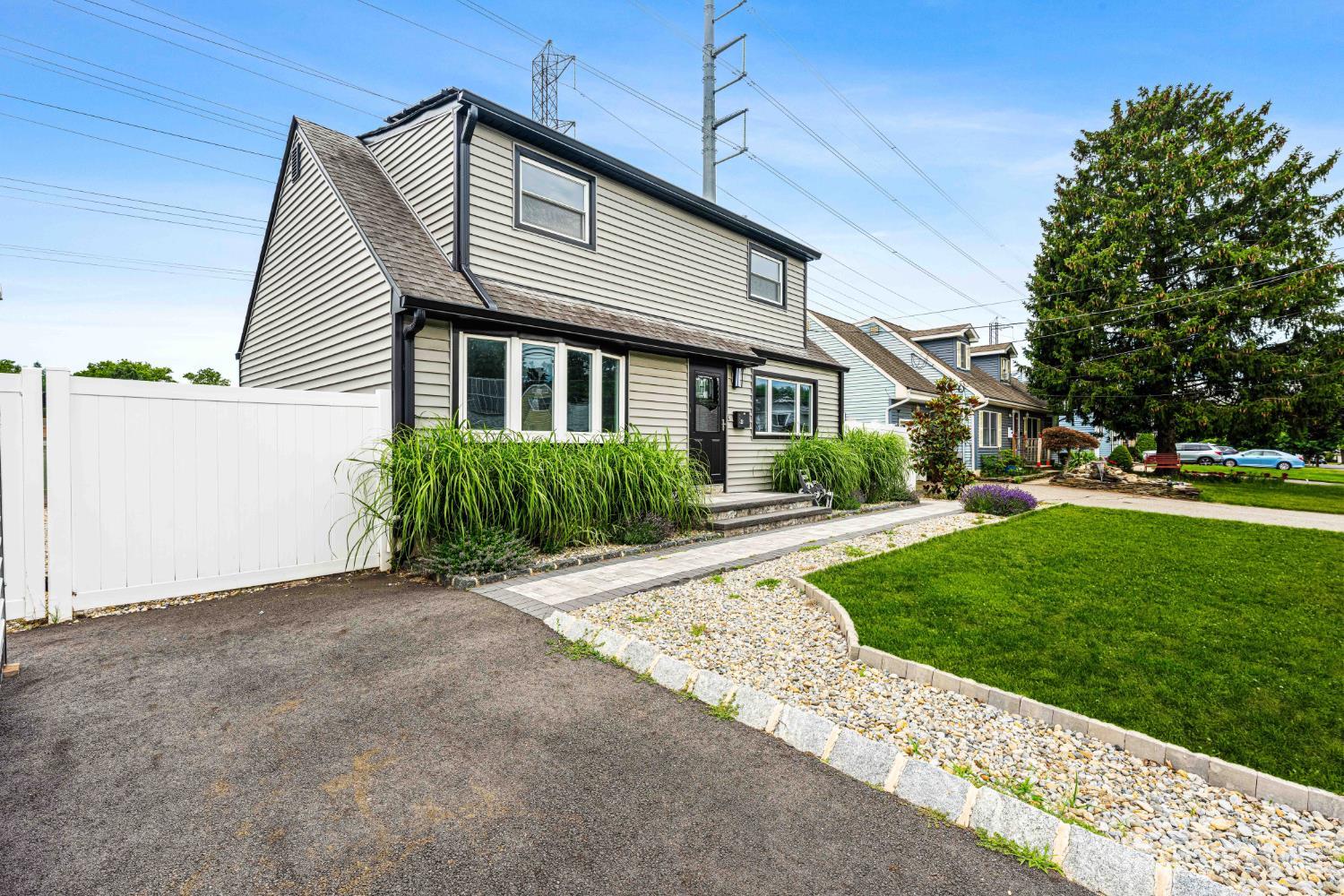 23 Longfield Road New Brunswick, NJ 08901 - Photo 4 of 50