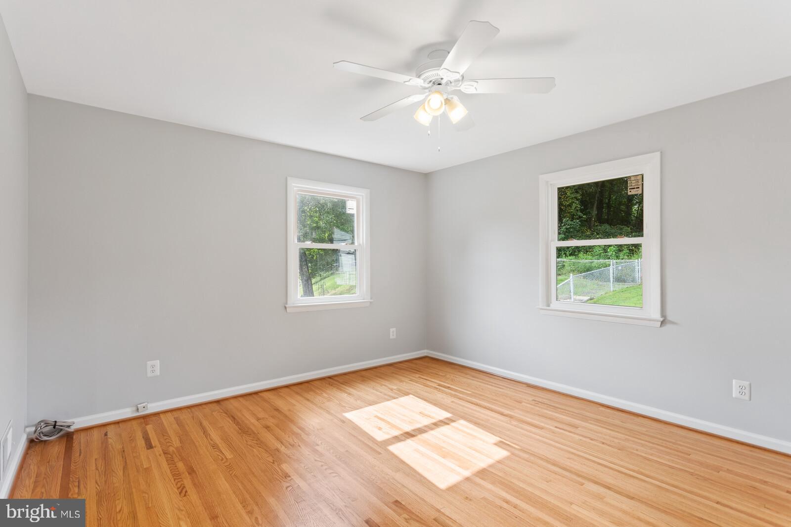 7021 Hadlow Drive Springfield, VA 22152 - Photo 18 of 47 Upper Primary Bedroom