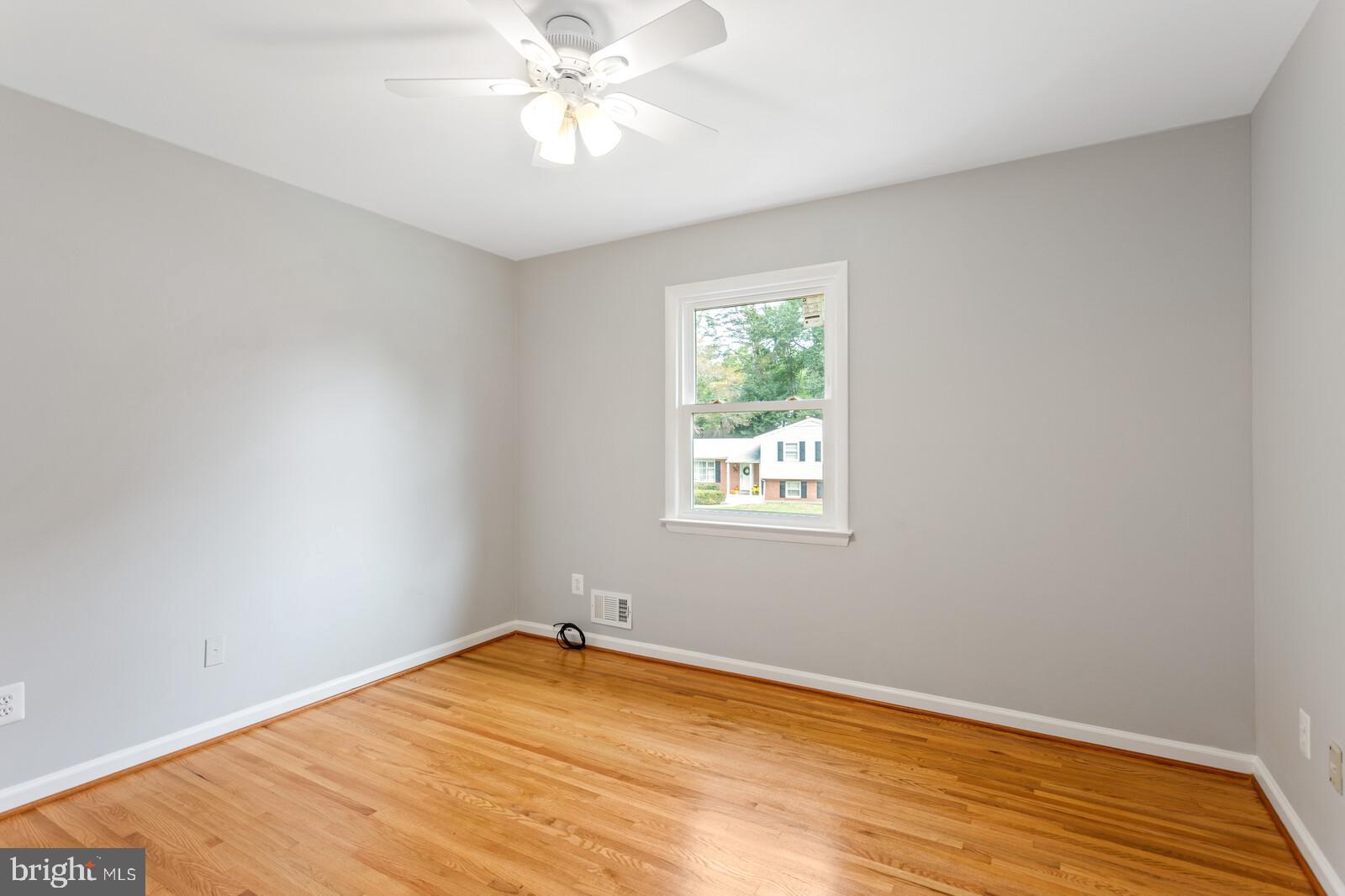 7021 Hadlow Drive Springfield, VA 22152 - Photo 24 of 47 Upper Bedroom #2
