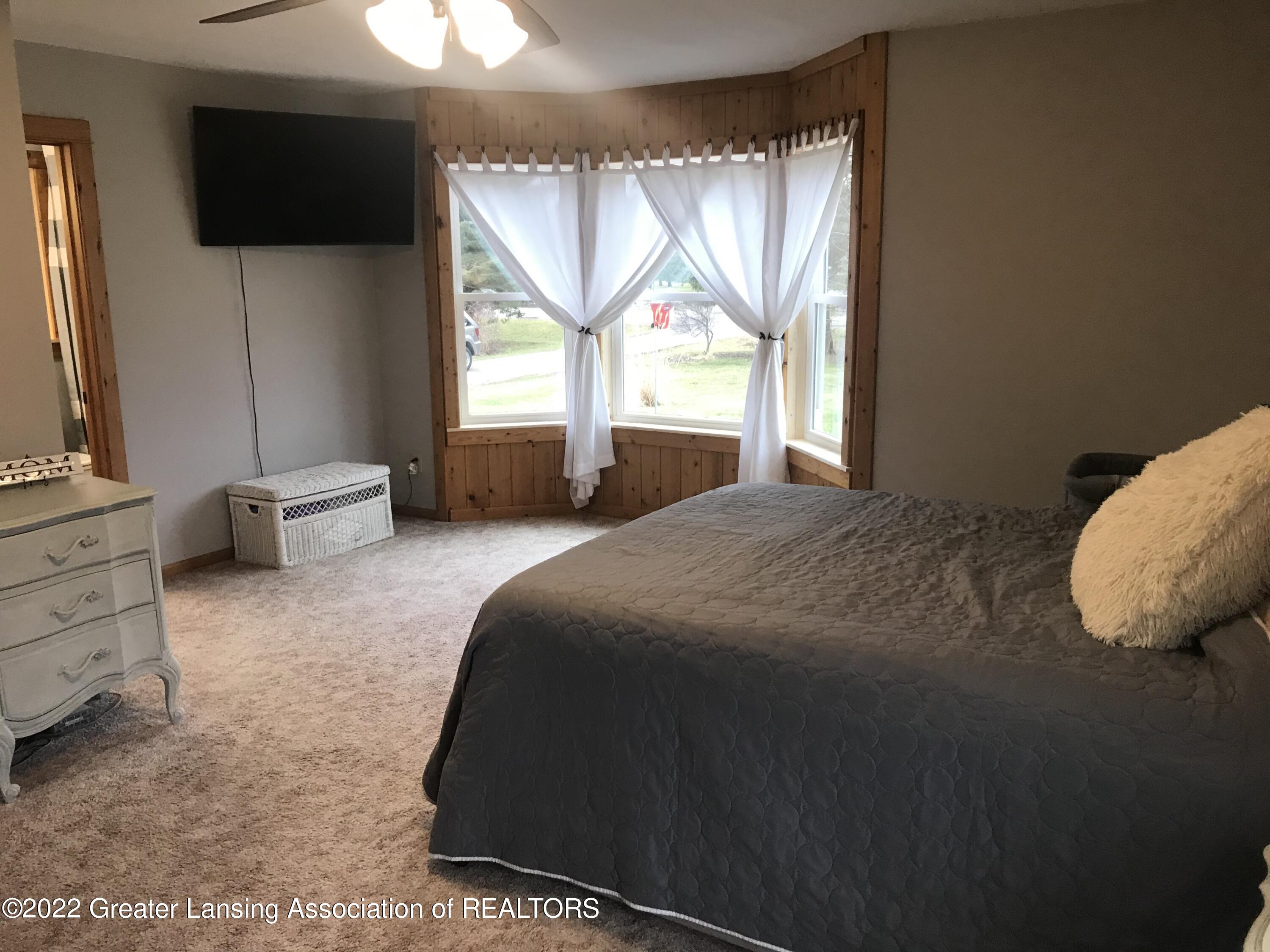 12380 Benton Road Grand Ledge, MI 48837 - Photo 7 of 29 7