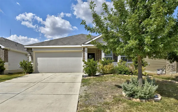 $1,950 | 2060 Meadow Pipit, New Braunfels, TX 78130