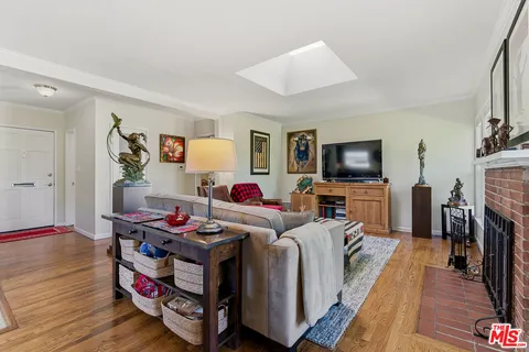 $1,275,000 | 12727 La Maida Street, Valley Village, CA 91607