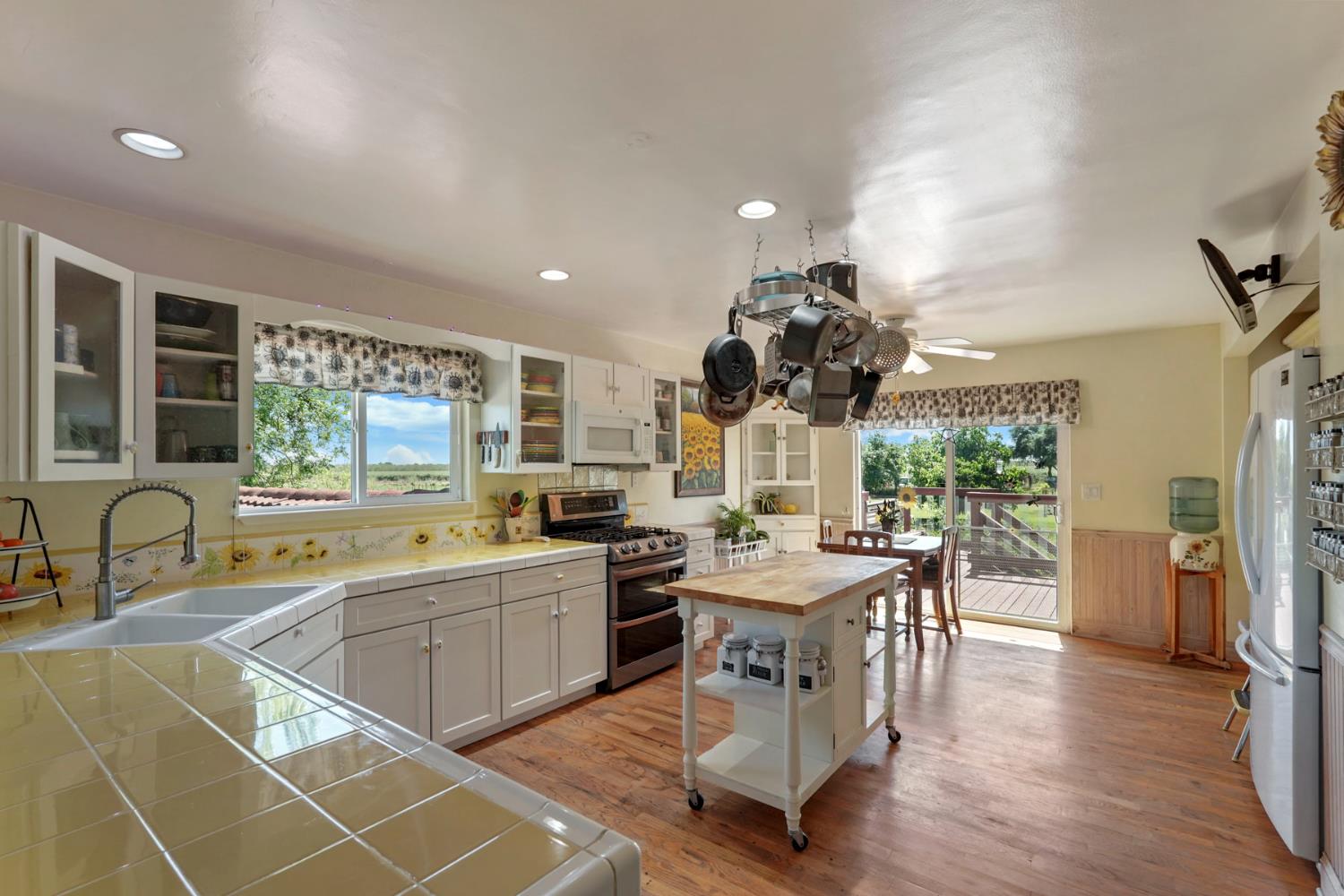 10450 West Walnut Grove Road Thornton, CA 95686 - Photo 10 of 51