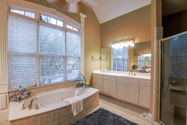 a view of a hallway with windows