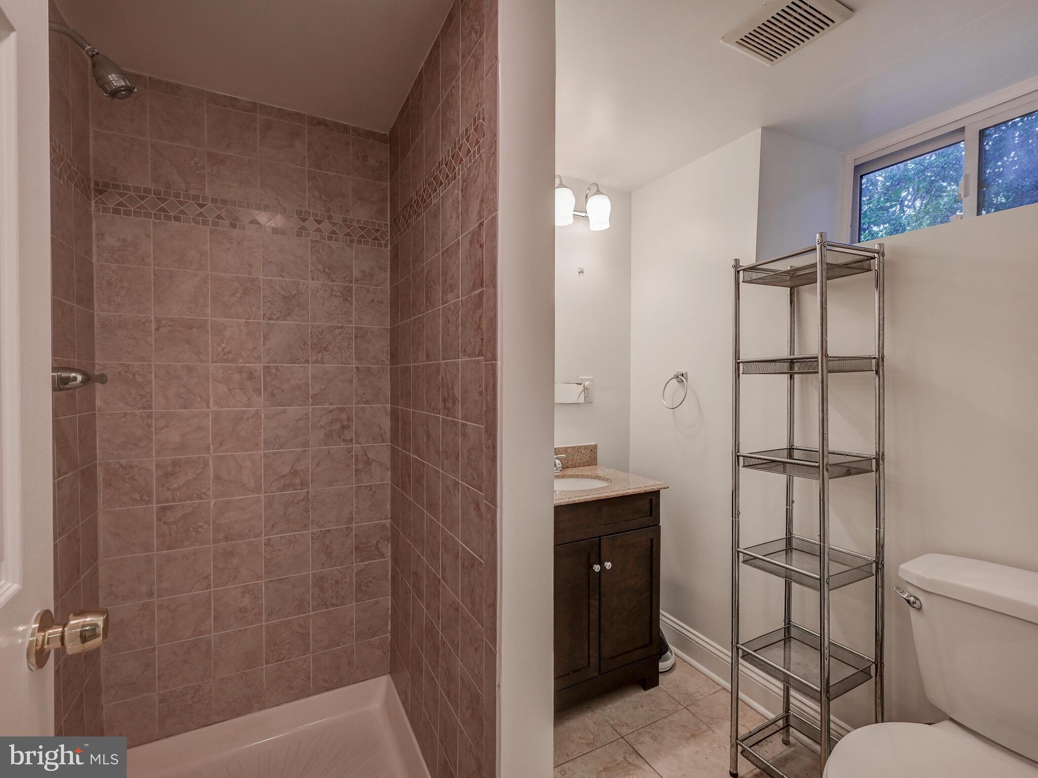 3603 Ednor Road Baltimore, MD 21218 - Photo 31 of 38