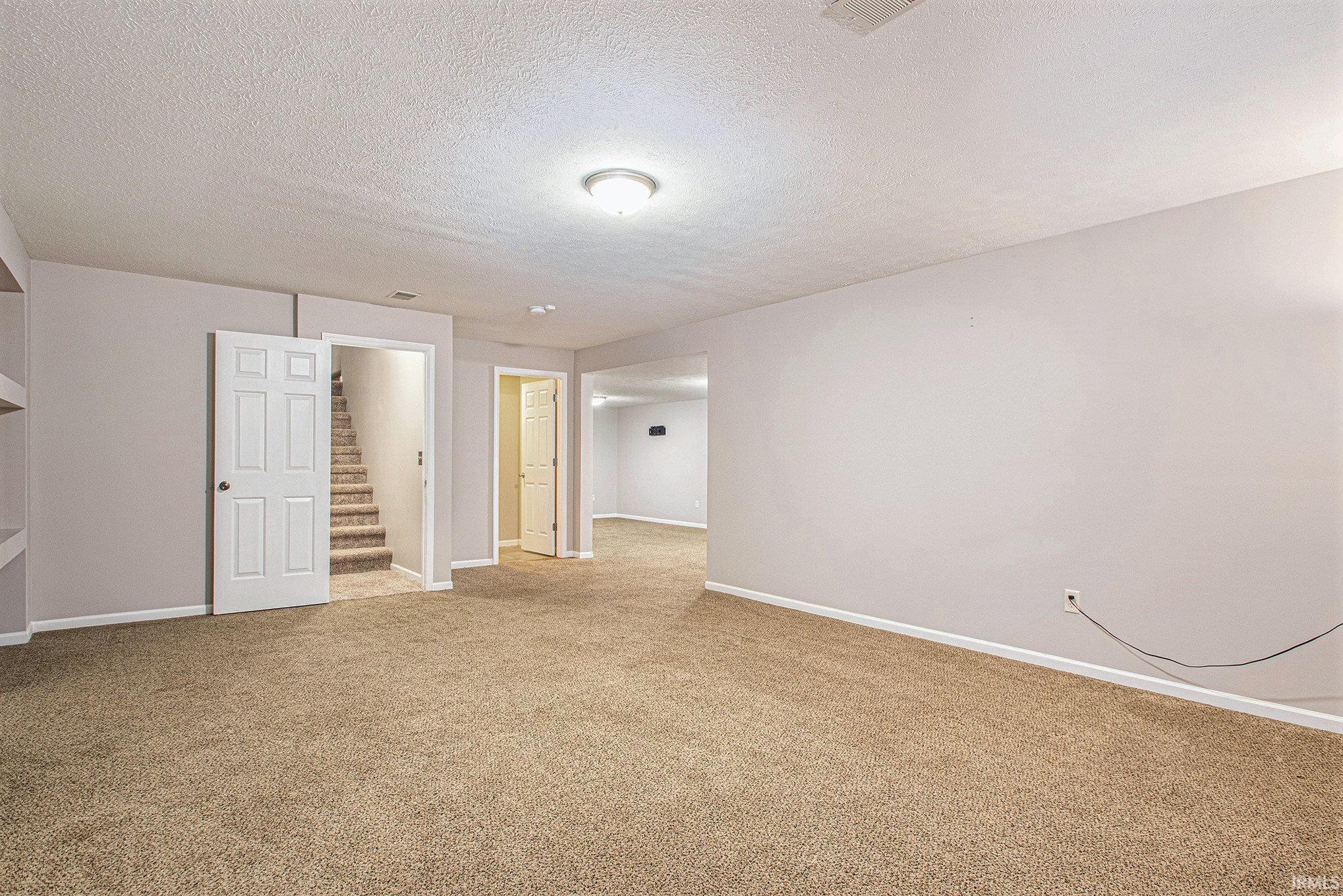 30311 Priem Road Elkhart, IN 46514 - Photo 25 of 36 Gallery Image 25