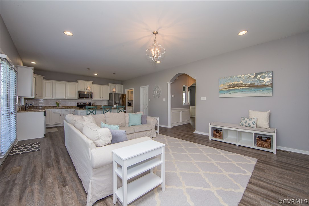5038 Parrish Branch Road Midlothian, VA 23112 - Photo 11 of 38 Gallery Image 11