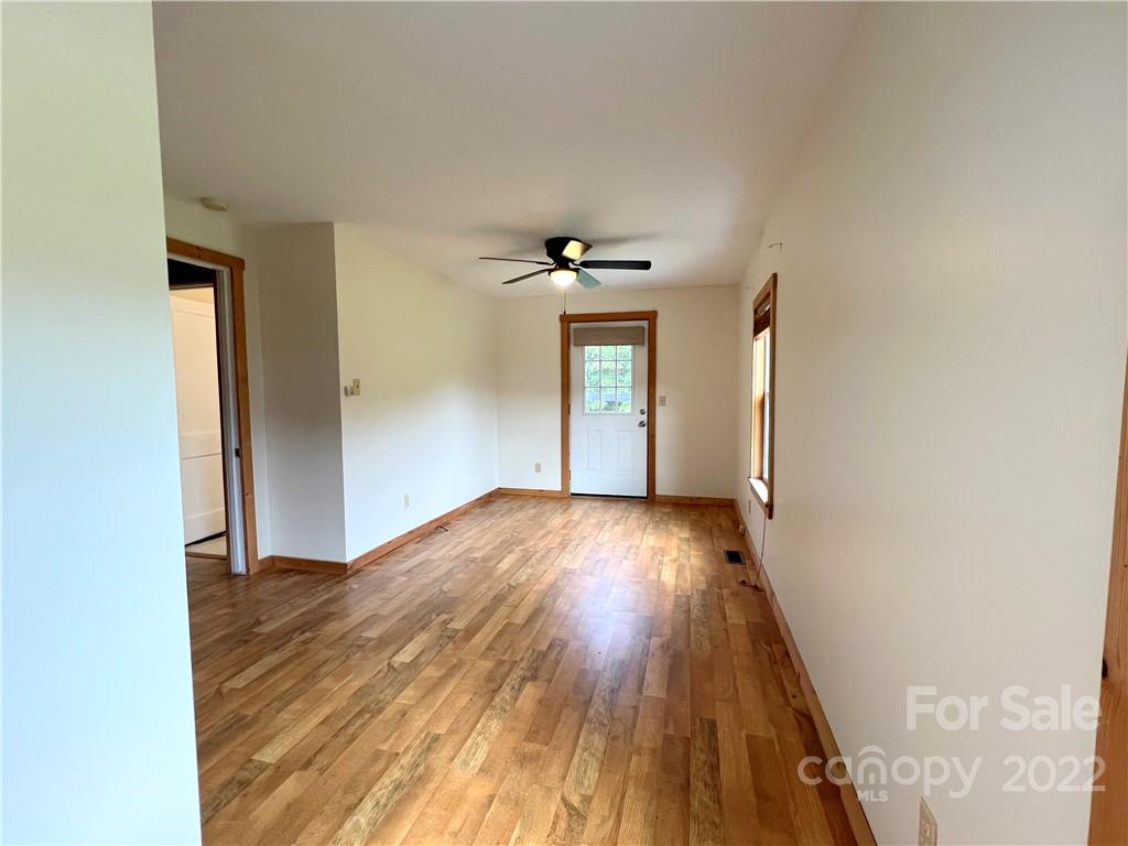 730 Pritchard Road Newland, NC 28657 - Photo 11 of 28 Gallery Image 11