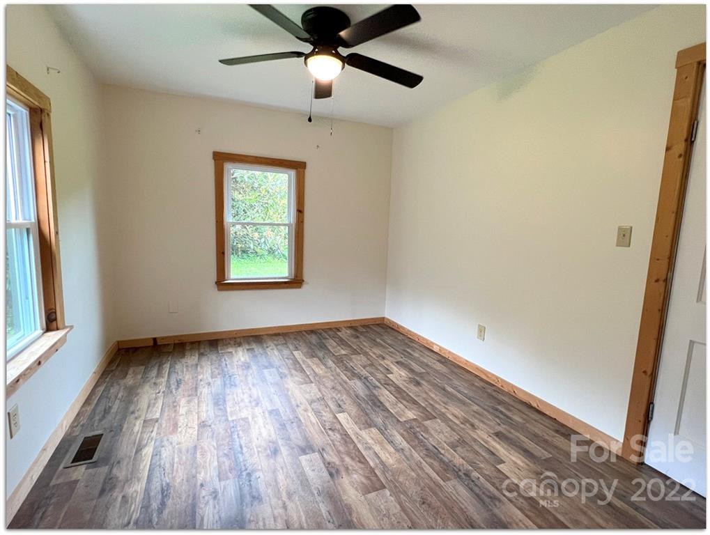 730 Pritchard Road Newland, NC 28657 - Photo 17 of 28 Gallery Image 17