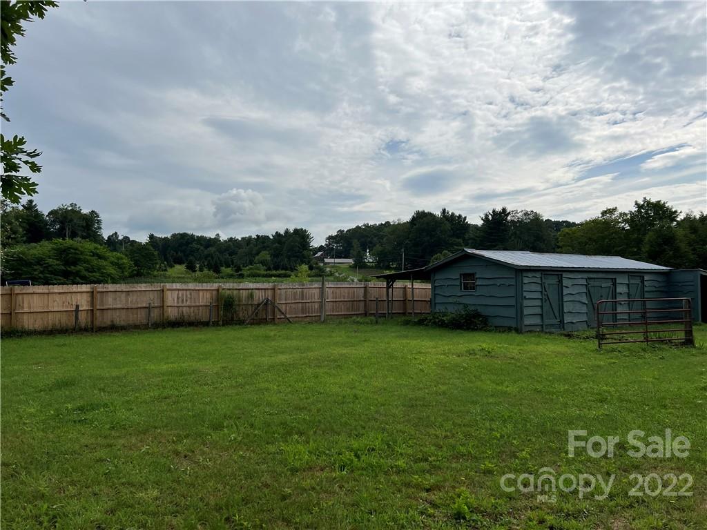 730 Pritchard Road Newland, NC 28657 - Photo 22 of 28 Gallery Image 22