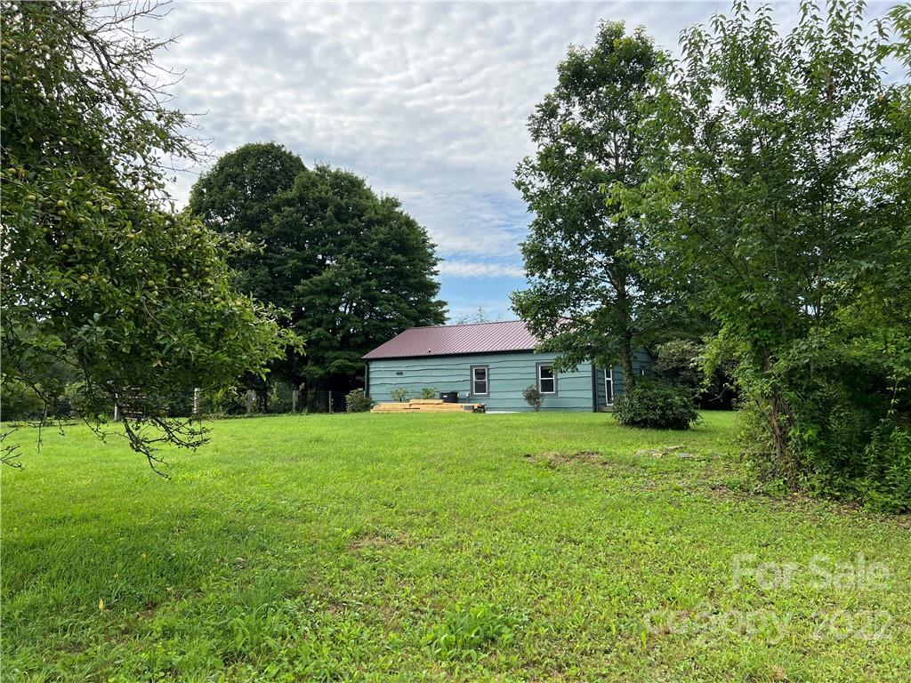 730 Pritchard Road Newland, NC 28657 - Photo 24 of 28 Gallery Image 24