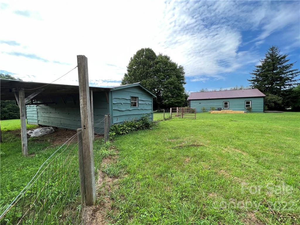 730 Pritchard Road Newland, NC 28657 - Photo 25 of 28 Gallery Image 25
