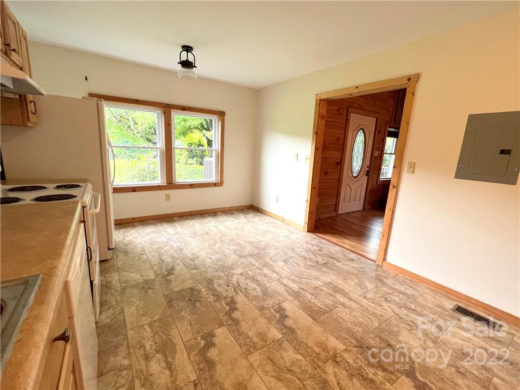 730 Pritchard Road Newland, NC 28657 - Photo 10 of 28 Gallery Image 10