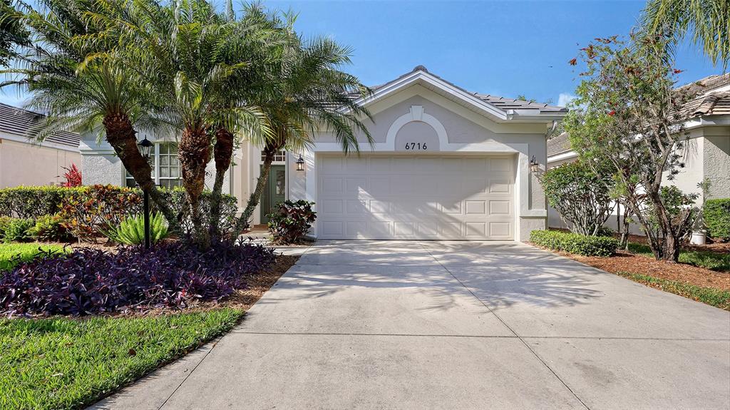 6716 Spring Moss Place Lakewood Ranch, FL 34202 - Photo 2 of 52