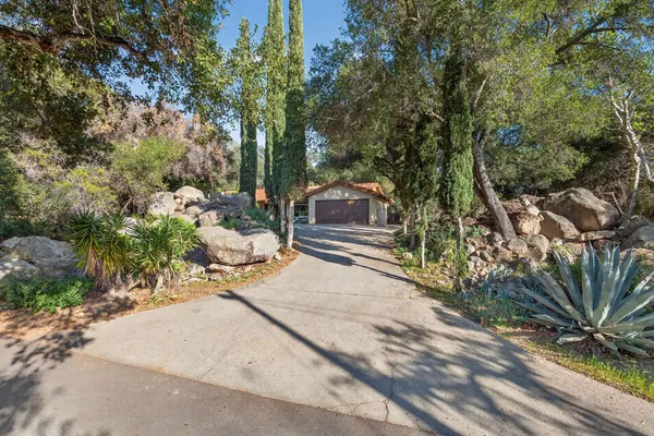 $1,599,000 | 2170 Ladera Road, Ojai, CA 93023