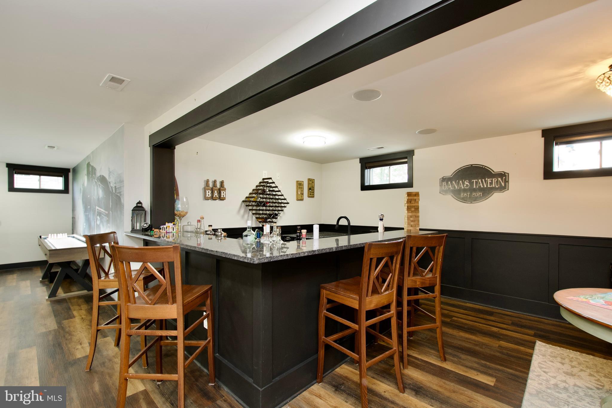 55 Indian Point Road Stafford, VA 22554 - Photo 45 of 60 Built-in bar