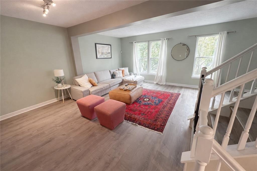 6 Hemingway Street Pittsburgh, PA 15213 - Photo 7 of 14