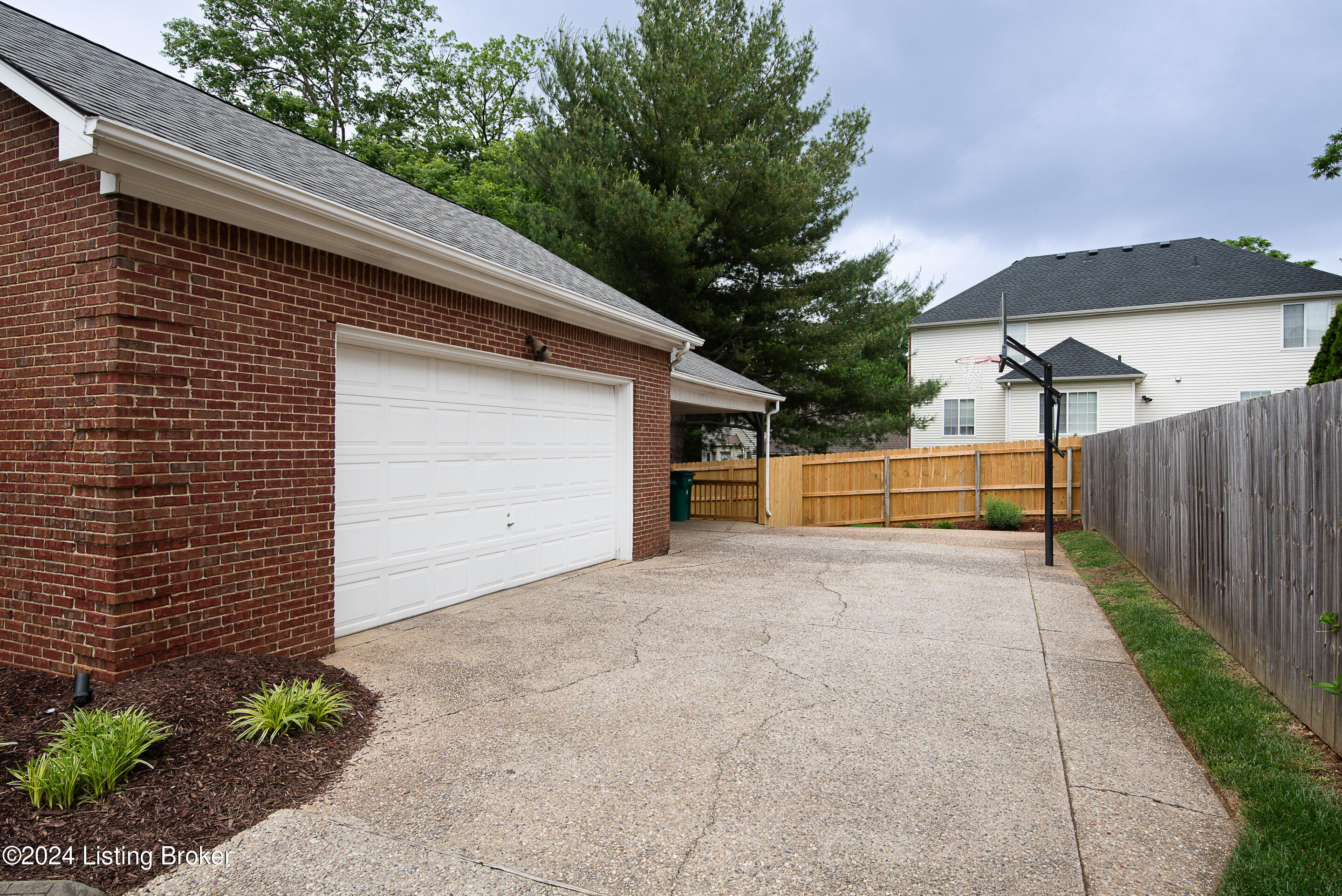8317 Lacevine Road Louisville, KY 40220 - Photo 39 of 45 DHI-39