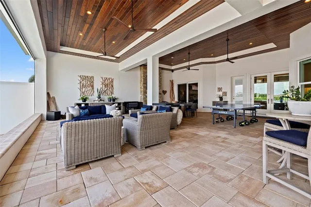 $5,300,000 | 1210 Monterey Boulevard Northeast, St. Petersburg, FL 33704