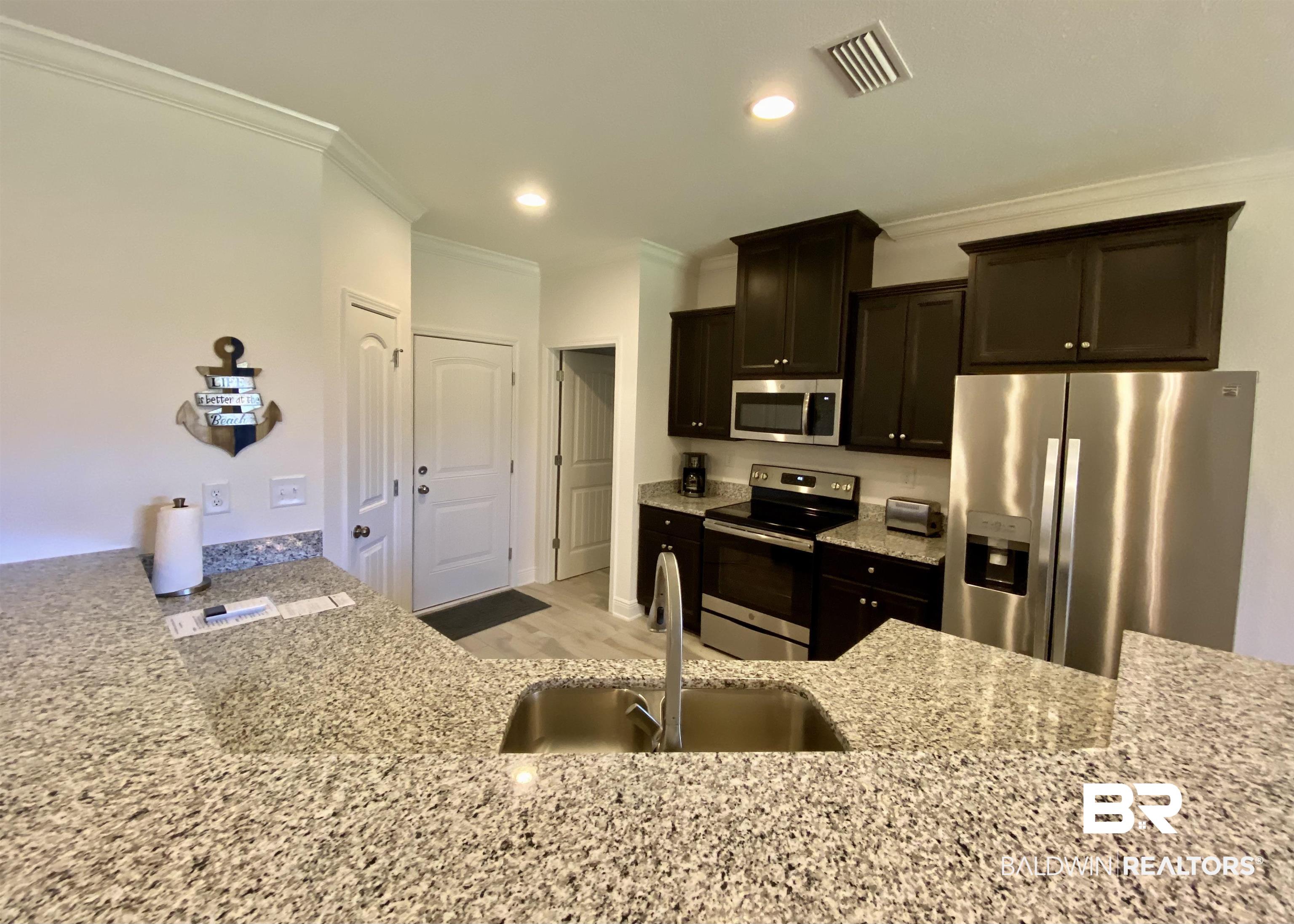1238 Pembroke Way Foley, AL 36535 - Photo 19 of 43 Kitchen