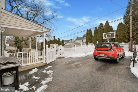 $615,000 | 114 Earlington Road, Havertown, PA 19083