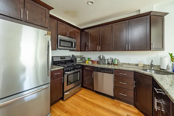 $3,800 | 28 Howell Street, Unit 1, Boston, MA 02125