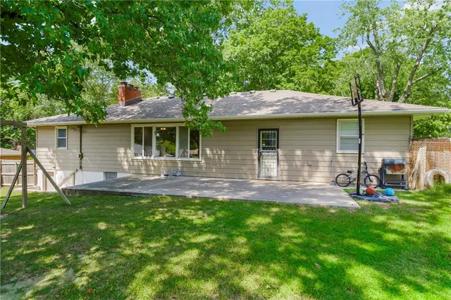 $320,000 | 8205 Freeman Avenue, Kansas City, KS 66112