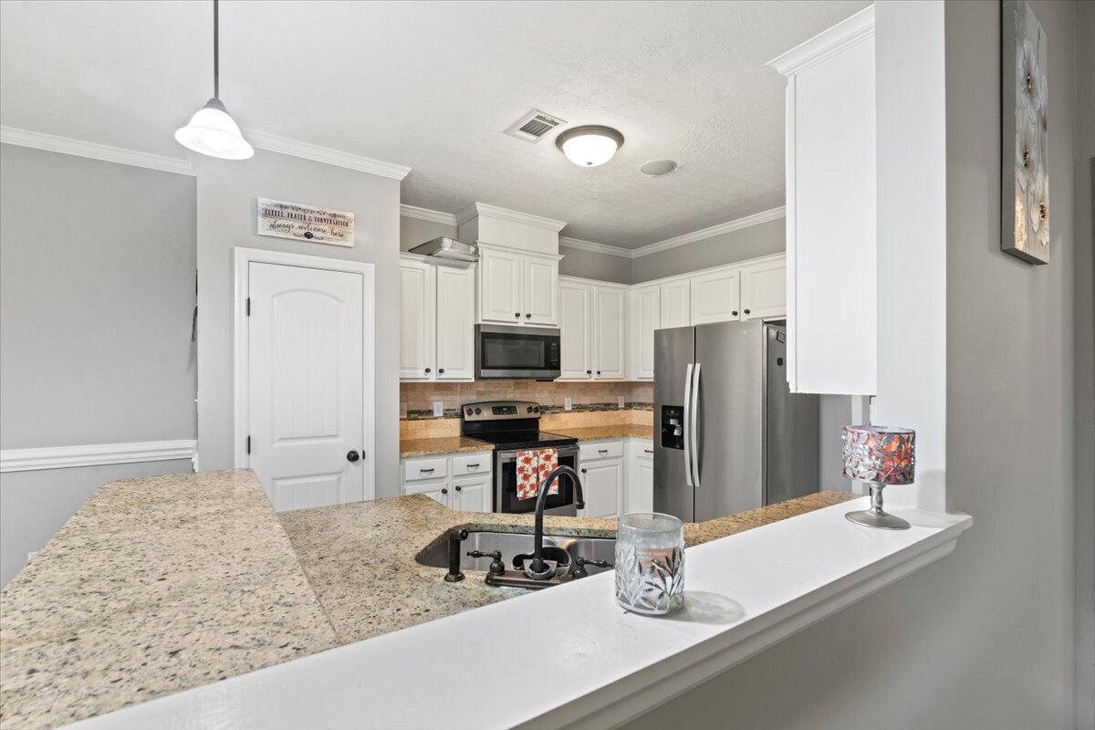 1152 Rosland Circle Augusta, GA 30909 - Photo 11 of 37 11-Kitchen