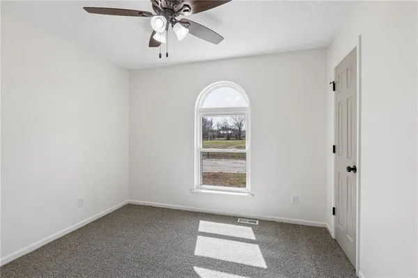 $275,000 | 204 West 1st Street, Garden City, MO 64747