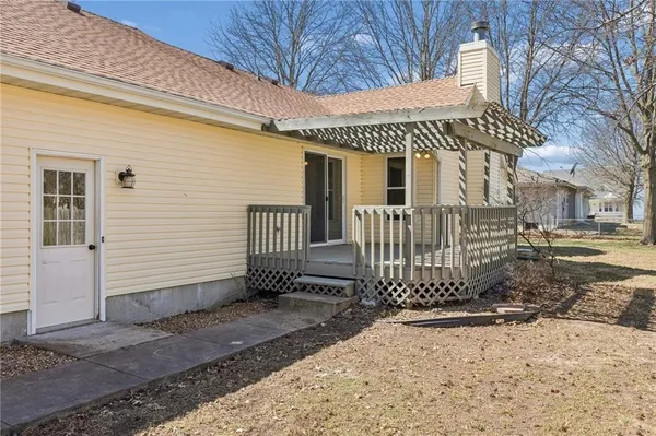 $275,000 | 204 West 1st Street, Garden City, MO 64747