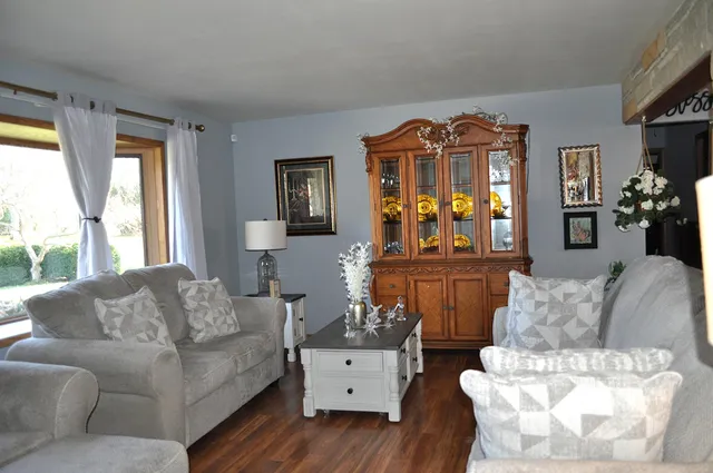 $399,800 | W154N10077 Moonlite Drive, Germantown, WI 53022