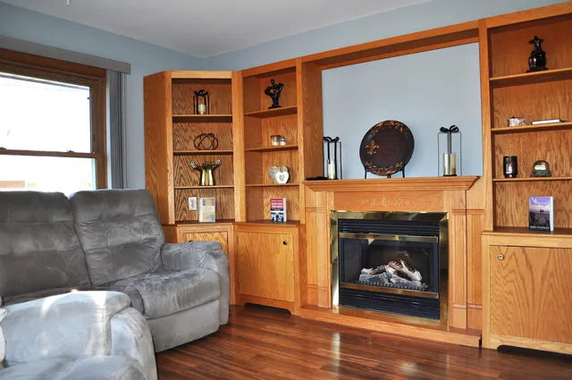 $399,800 | W154N10077 Moonlite Drive, Germantown, WI 53022