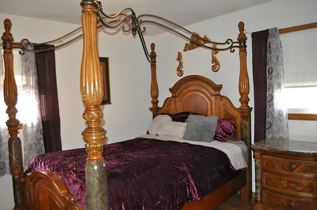 $399,800 | W154N10077 Moonlite Drive, Germantown, WI 53022