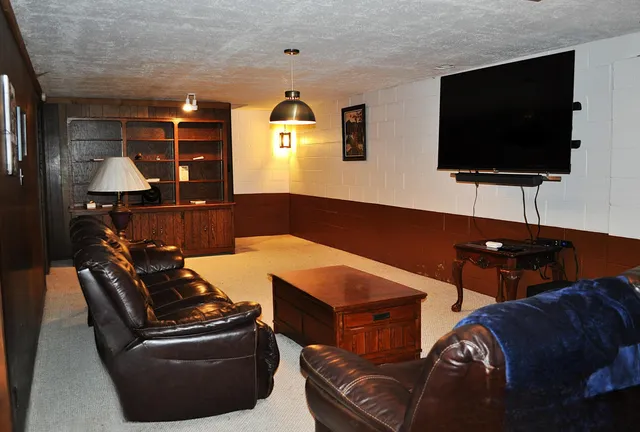 $399,800 | W154N10077 Moonlite Drive, Germantown, WI 53022