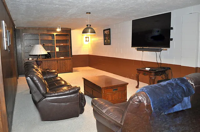 $399,800 | W154N10077 Moonlite Drive, Germantown, WI 53022