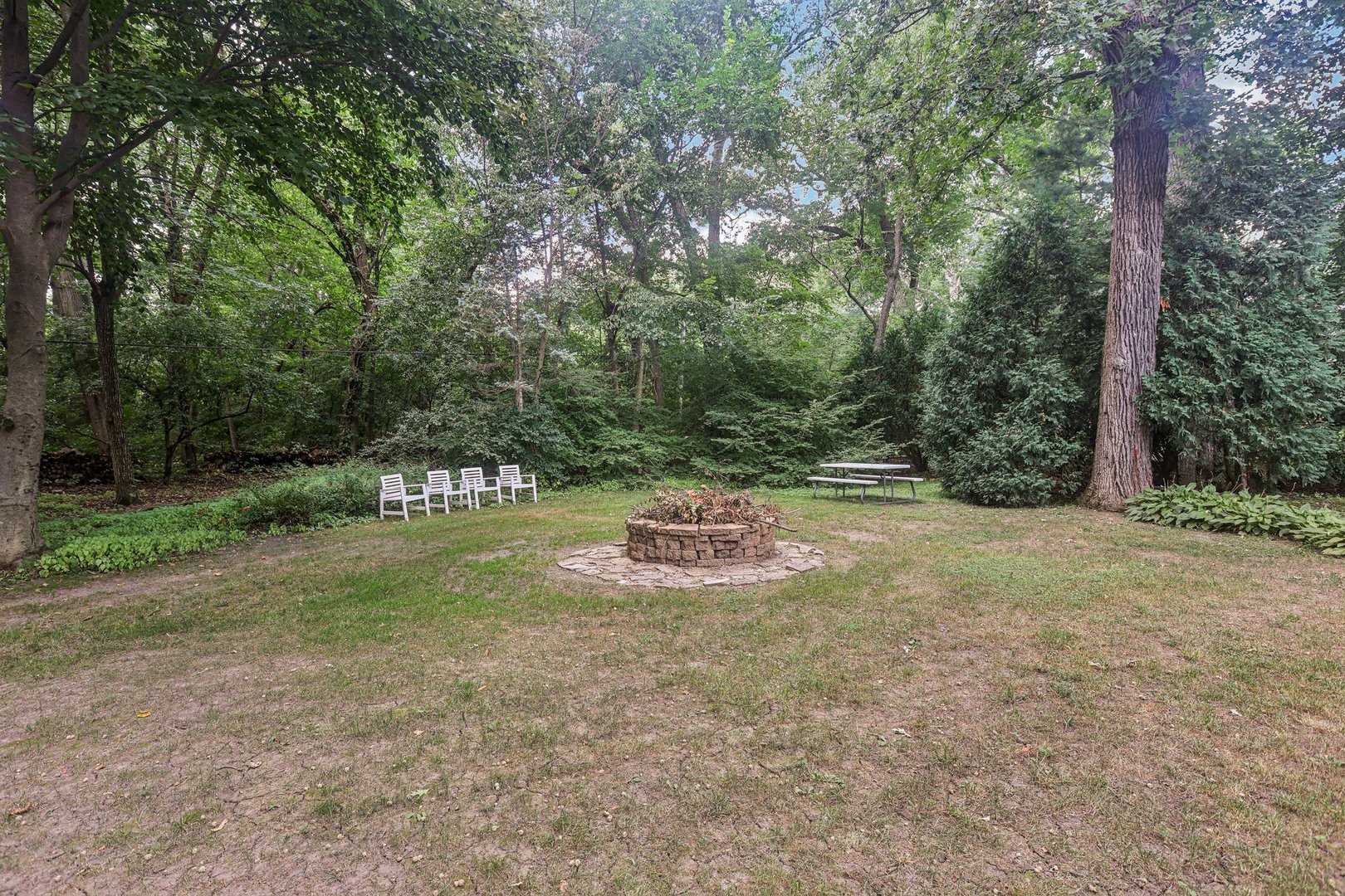 1834 West Palatine Road Palatine, IL 60067 - Photo 47 of 56 a view of outdoor space with trees all around