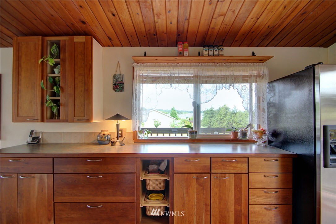 8224 Snohomish Road Blaine, WA 98230 - Photo 15 of 25 Gallery Image 15