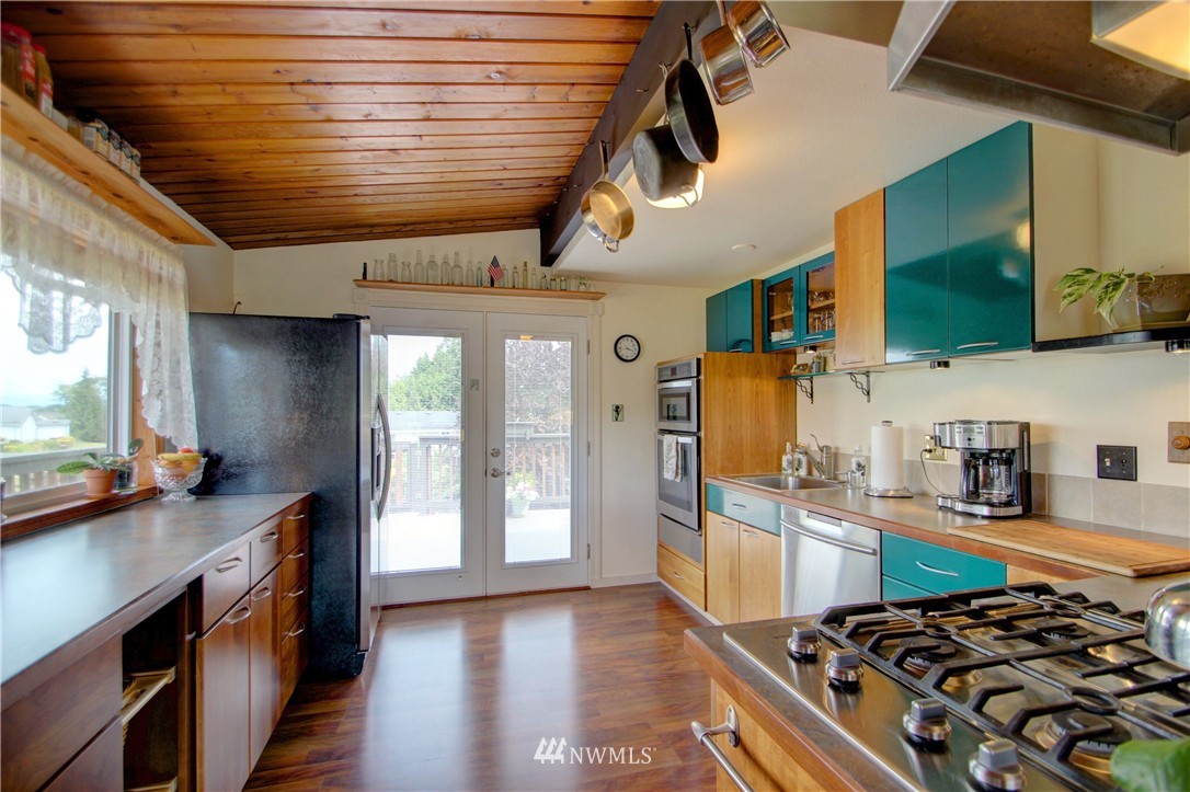 8224 Snohomish Road Blaine, WA 98230 - Photo 16 of 25 Gallery Image 16