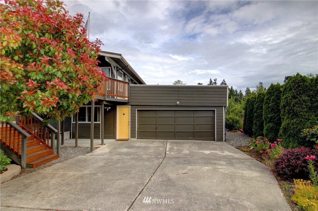 8224 Snohomish Road Blaine, WA 98230 - Photo 3 of 25 Gallery Image 3