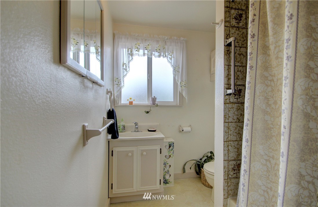 8224 Snohomish Road Blaine, WA 98230 - Photo 21 of 25 Gallery Image 21