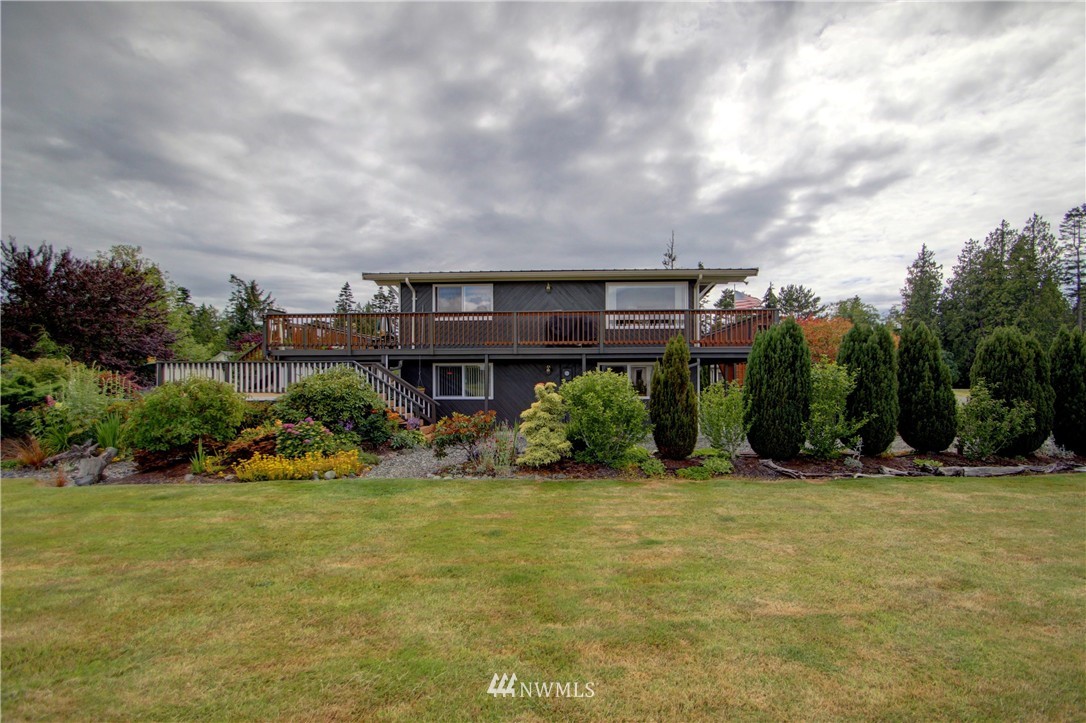 8224 Snohomish Road Blaine, WA 98230 - Photo 4 of 25 Gallery Image 4