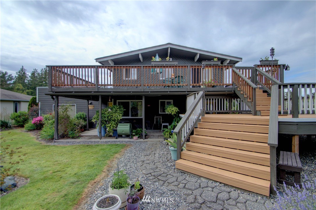 8224 Snohomish Road Blaine, WA 98230 - Photo 6 of 25 Gallery Image 6