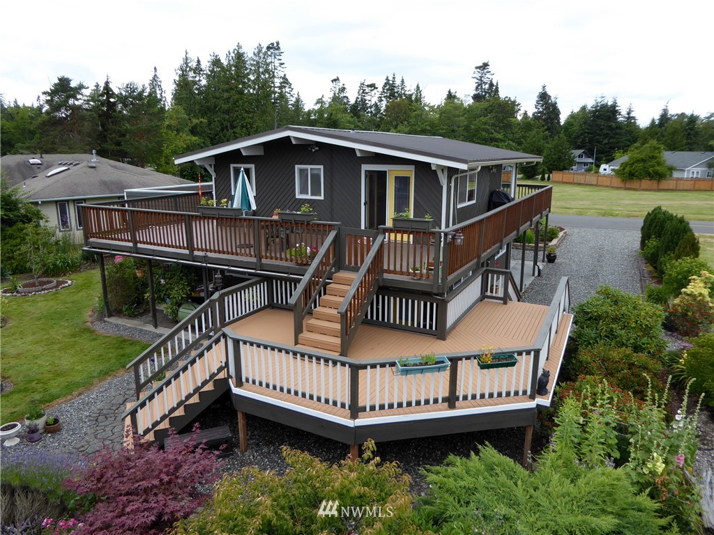 8224 Snohomish Road Blaine, WA 98230 - Photo 7 of 25 Gallery Image 7