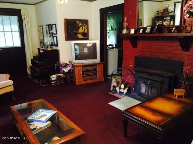 67 Old Stockbridge Road Lenox, MA 01240 - Photo 8 of 25 Living