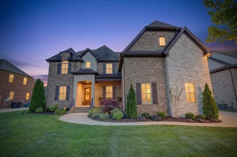 $827,000 | 714 Dallas Court, Murfreesboro, TN 37130