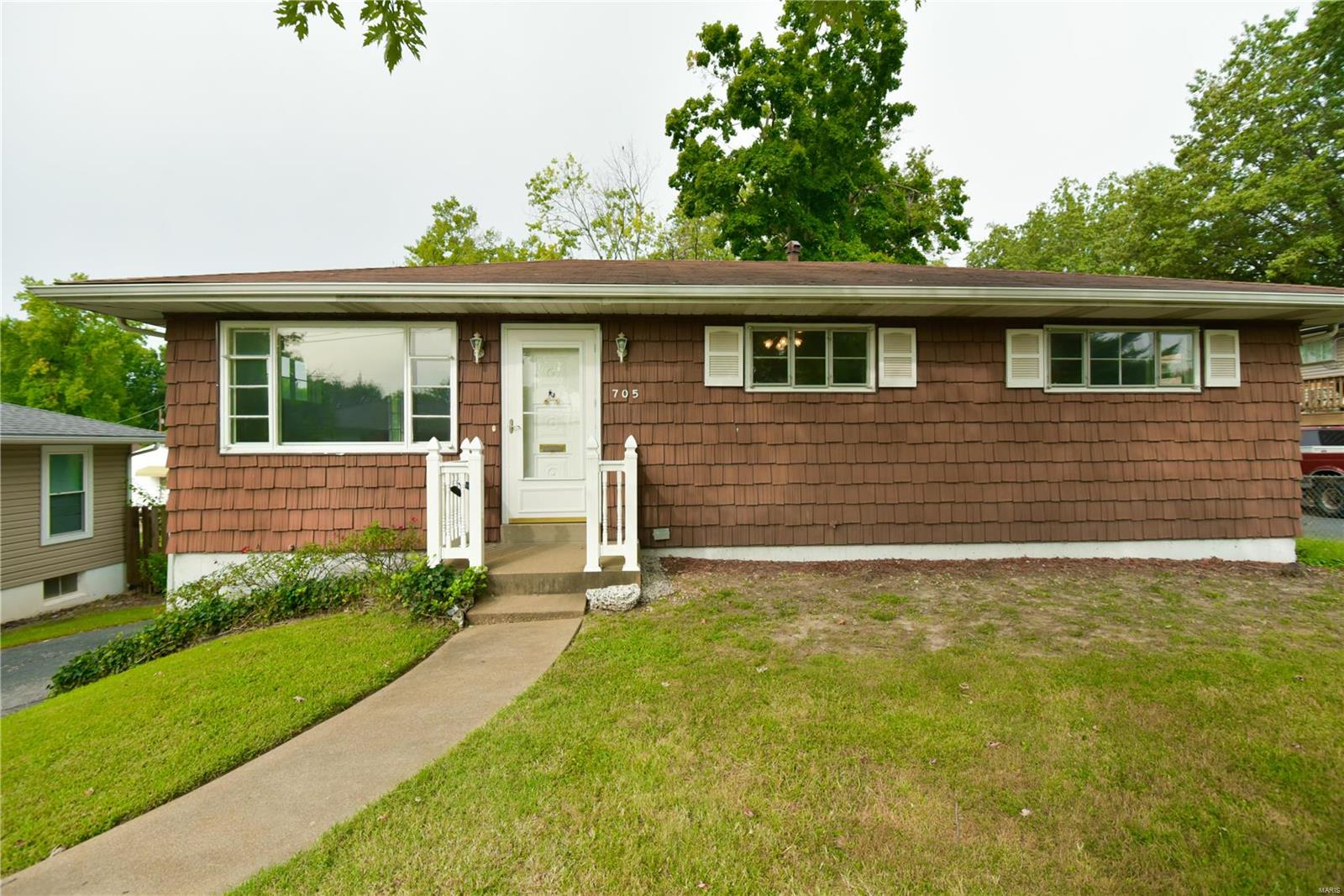 705 Forman Road St. Louis, MO 63123 - Photo 1 of 26 Gallery Image 1