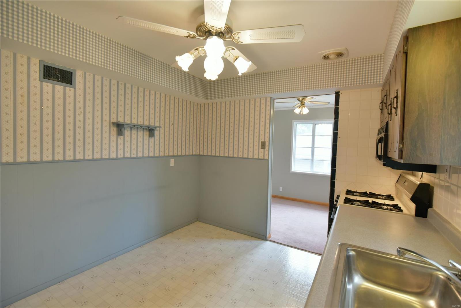 705 Forman Road St. Louis, MO 63123 - Photo 10 of 26 Gallery Image 10