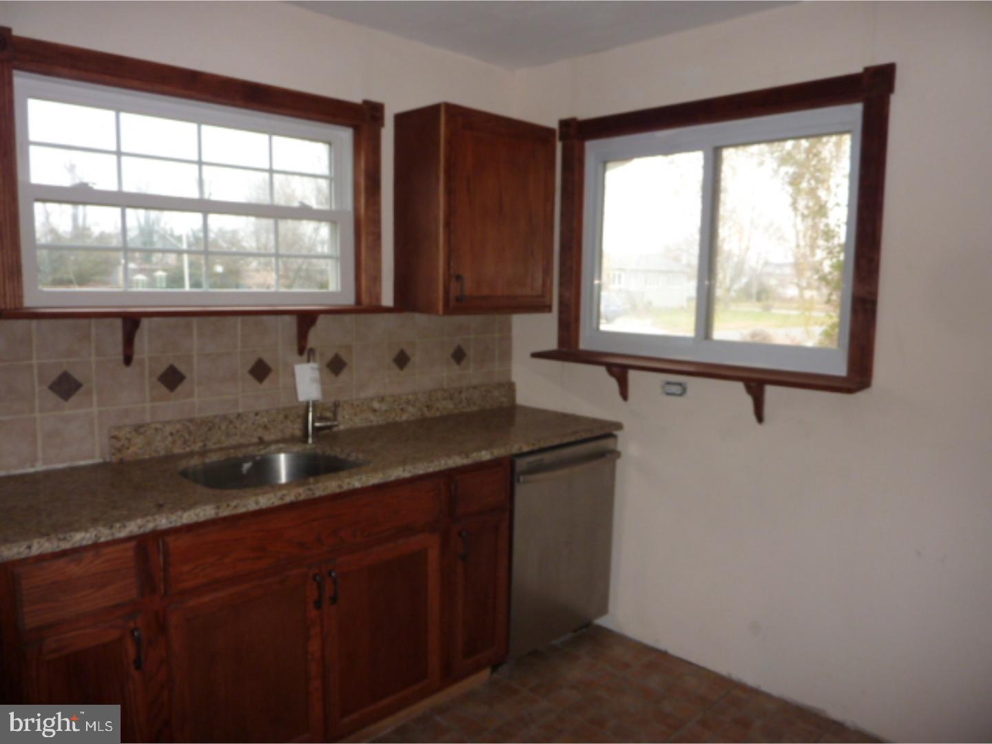 870 Downe Avenue Fortescue, NJ 08321 - Photo 6 of 13